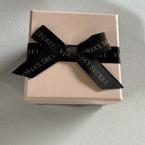 Earring and bracelet set